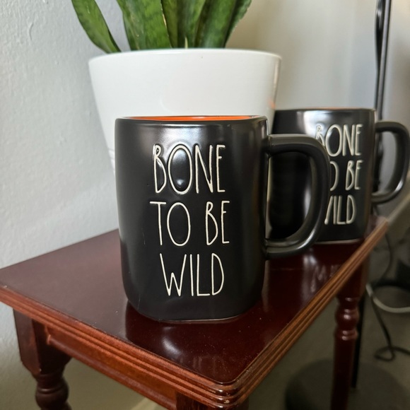 Rae Dunn Mugs Halloween Collection - Bone to be wild, black-orange, set of 2 - Picture 3 of 6